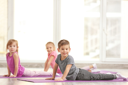 kinderyogastunde spiele